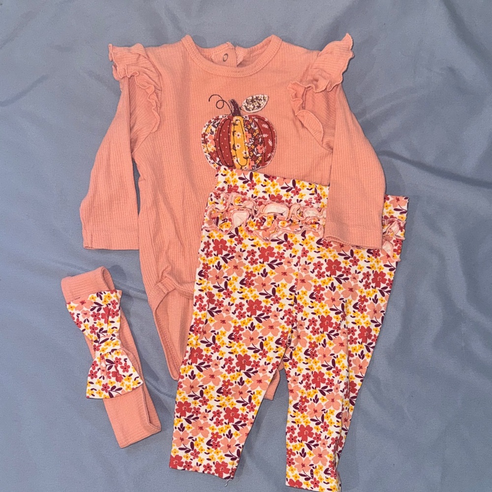 Little Me Coral Ribbed Long-Sleeve pumpkin appliqué pant set